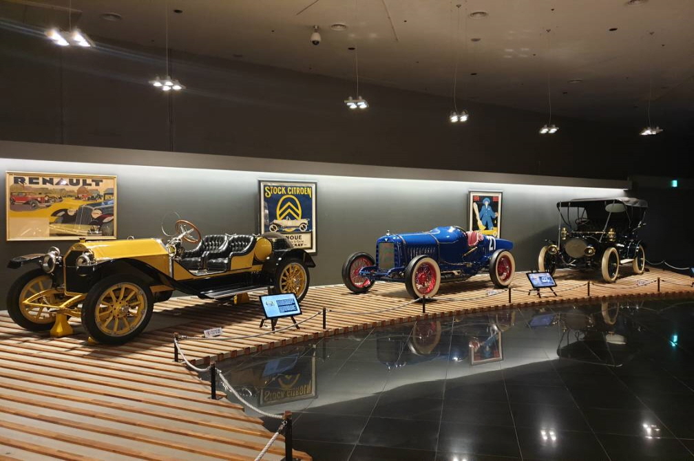 삼성화재교통박물관 클래식존(2층)