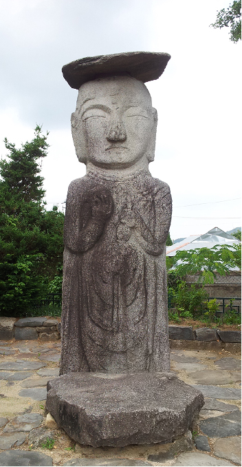 미평리 약사여래입상 정면