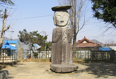 용인 미평리 약사여래입상 사진